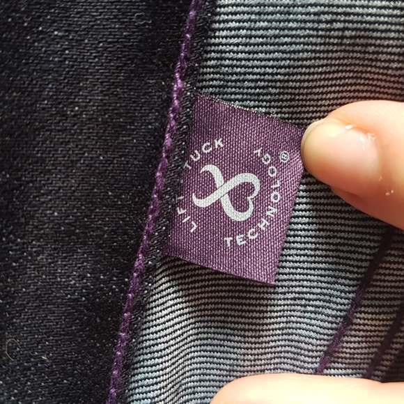 NYDJ Lift Tuck Technology Dark Wash Jeans Size 10P - Picture 4 of 14